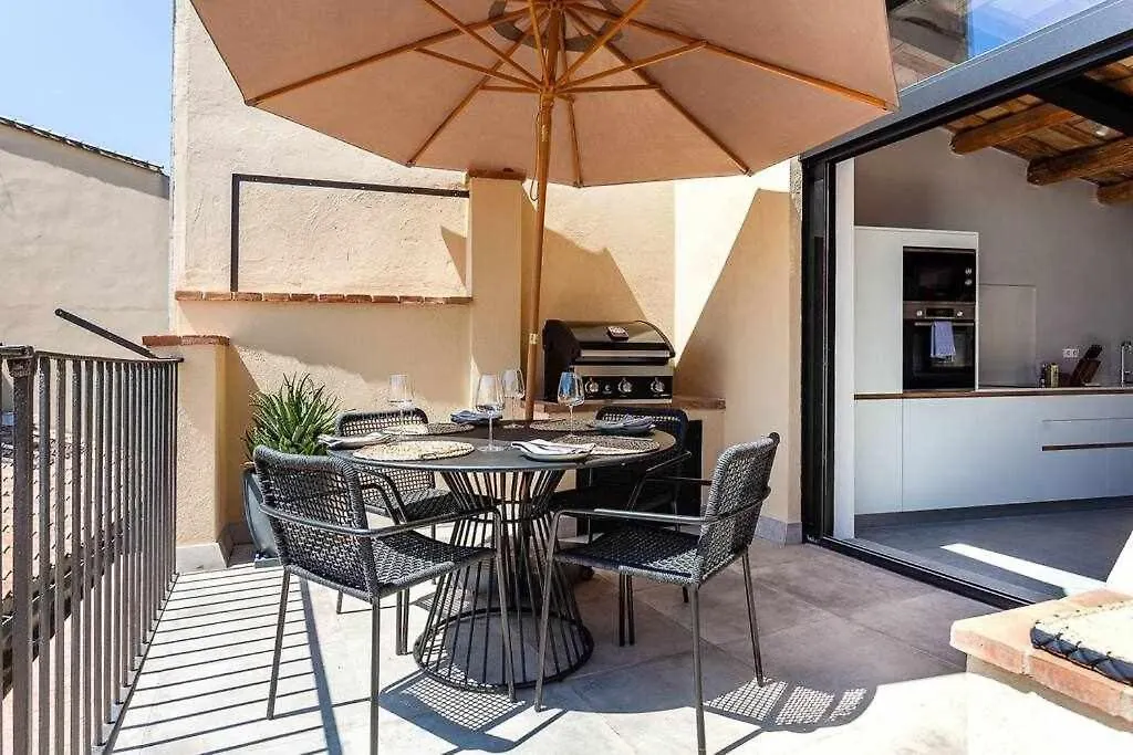Apartment Velo Vern 3 Luxury Penthouse W Views Of City Wall Girona