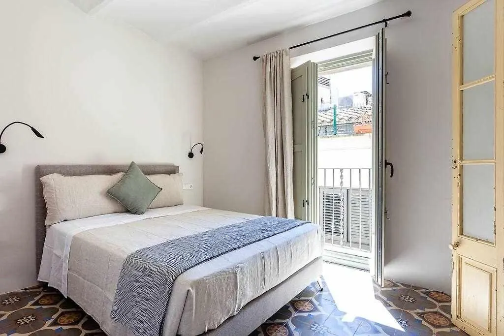 Apartment Velo Vern 3 Luxury Penthouse W Views Of City Wall Girona Spain