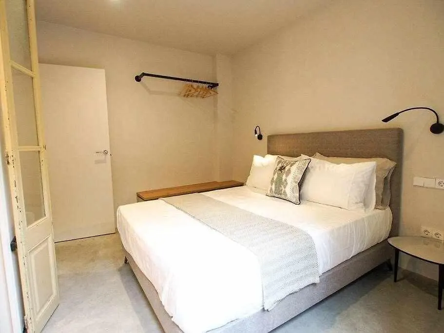 Apartment Velo Vern 3 Luxury Penthouse W Views Of City Wall Girona