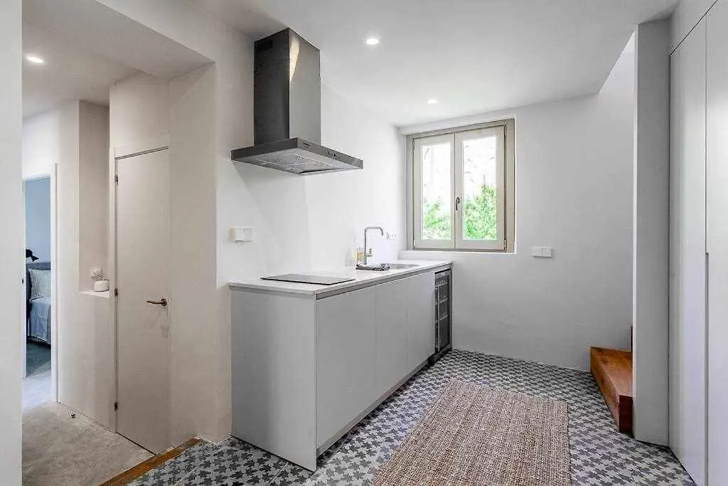 Velo Vern 3 Luxury Penthouse W Views Of City Wall Girona