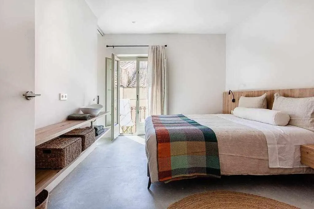 Velo Vern 3 Luxury Penthouse W Views Of City Wall Girona