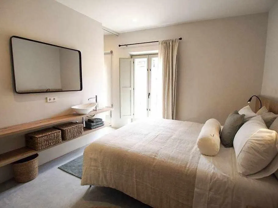 Velo Vern 3 Luxury Penthouse W Views Of City Wall Girona Apartment